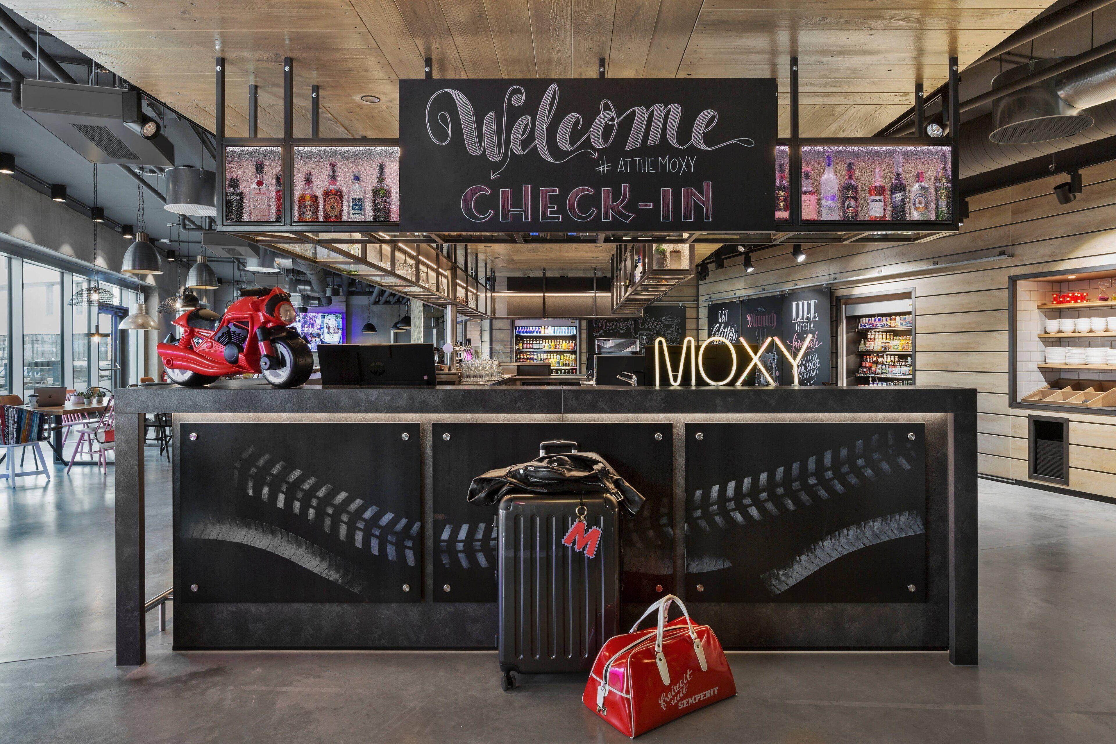 Moxy Munich Ostbahnhof — Photos 1